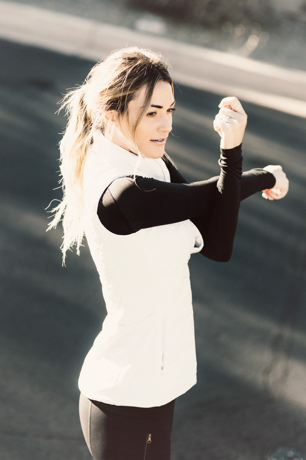 Caitlin Lindquist of Dash of Darling transitions her warm weather workout wear into fall with lululemon and their running gear.