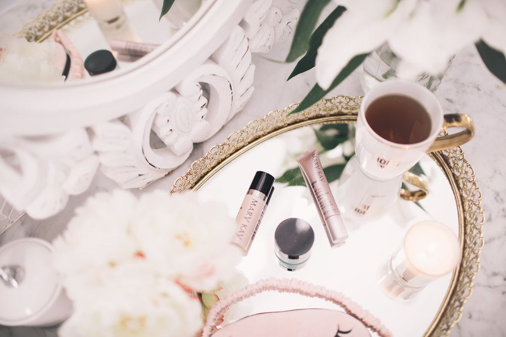 Caitlin Lindquist of the beauty blog Dash of Darling shares ways to sleep soundly and get your beauty sleep.