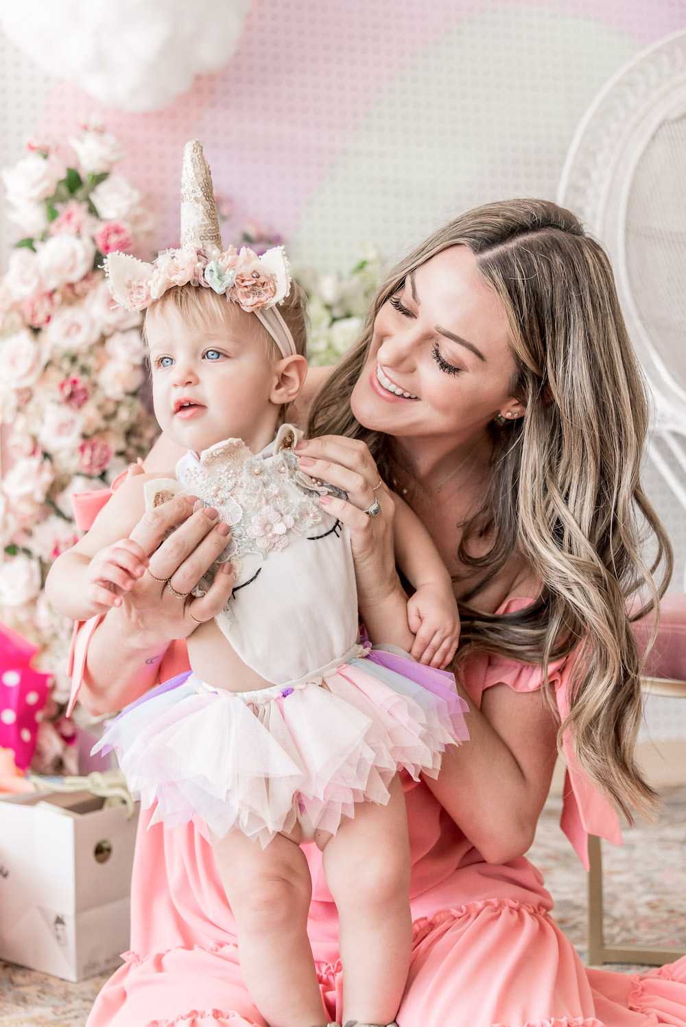 Dash of Darling | Luna's Rainbows and Unicorns First Birthday Party